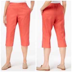 Alfred Dunner Coral Pull On Capri Pants Plus Size